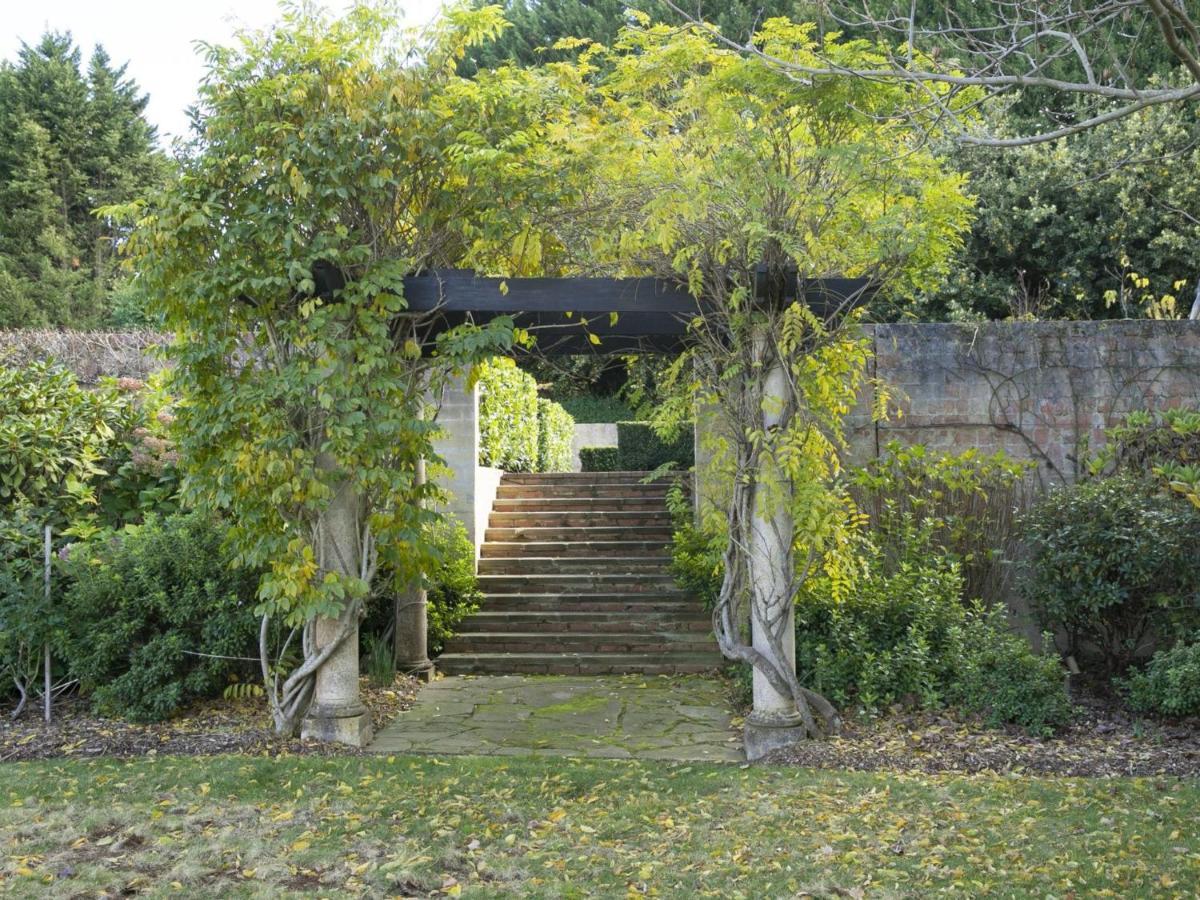 The Lodge At Linden Hall Robertson Exterior photo